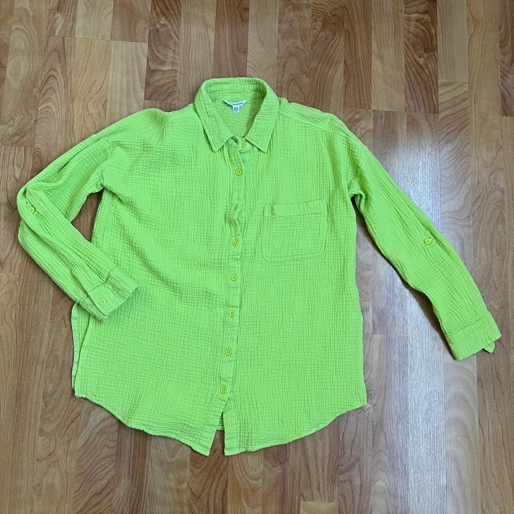 Steve Madden Women's Vibrant Apple Green Button Down Shirt sz XS